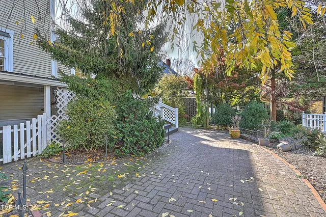 $719,000 | 529 Taylor Street, Bristol, TN 37620