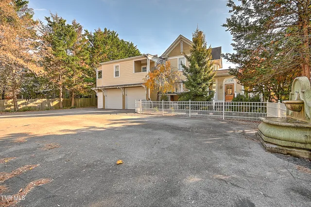 $719,000 | 529 Taylor Street, Bristol, TN 37620