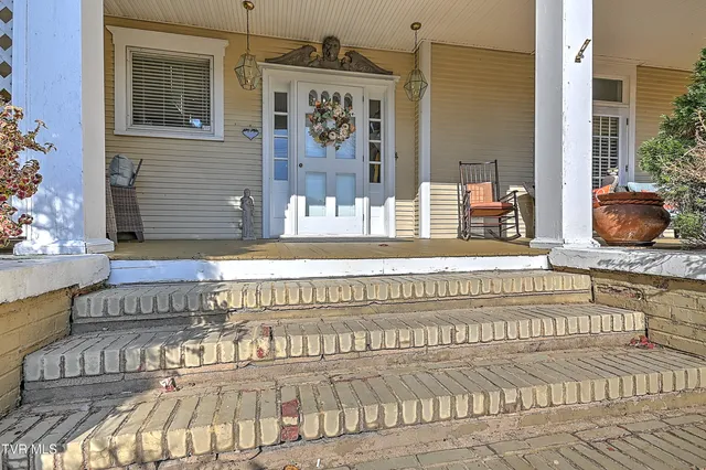 $719,000 | 529 Taylor Street, Bristol, TN 37620