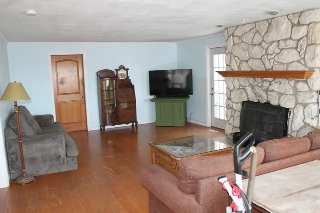 $279,000 | 16038 Quigley Road, Sycamore, IL 60178