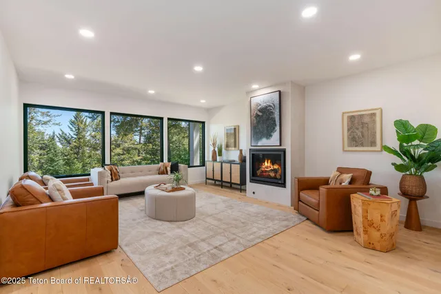 $7,750,000 | 785 Snow King Drive, Jackson, WY 83001