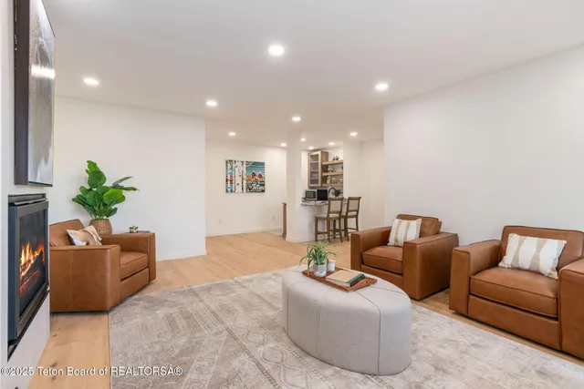 $7,750,000 | 785 Snow King Drive, Jackson, WY 83001