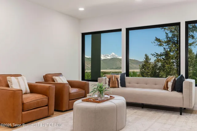 $7,750,000 | 785 Snow King Drive, Jackson, WY 83001