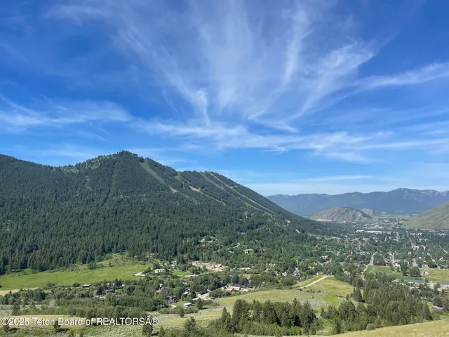 $7,750,000 | 785 Snow King Drive, Jackson, WY 83001