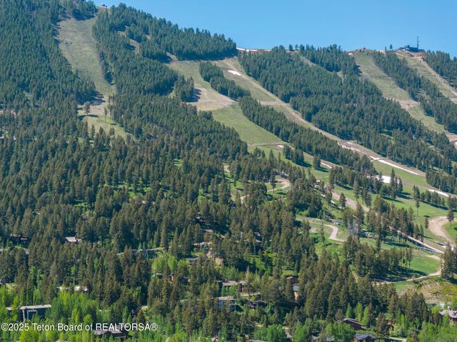 $7,750,000 | 785 Snow King Drive, Jackson, WY 83001