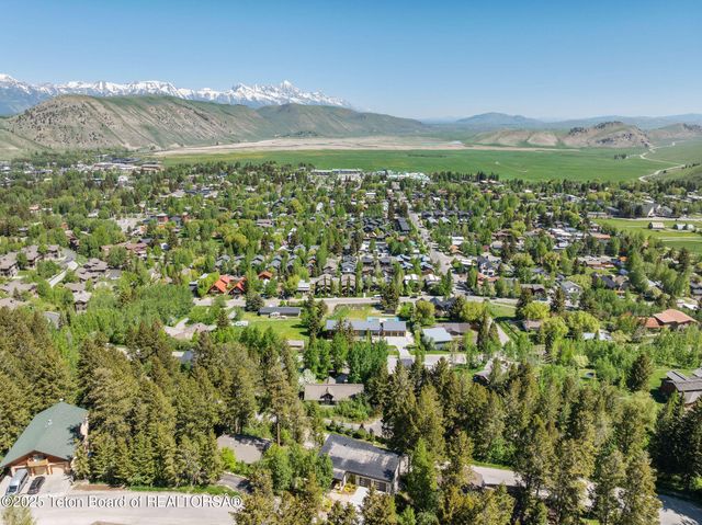 $7,750,000 | 785 Snow King Drive, Jackson, WY 83001