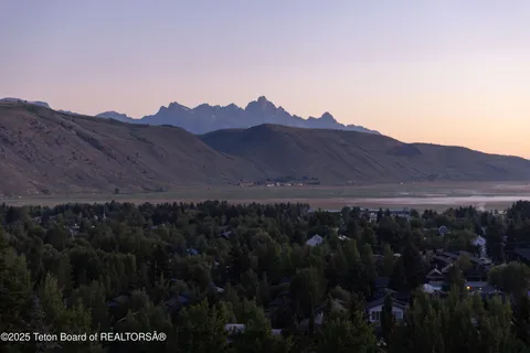 $7,750,000 | 785 Snow King Drive, Jackson, WY 83001