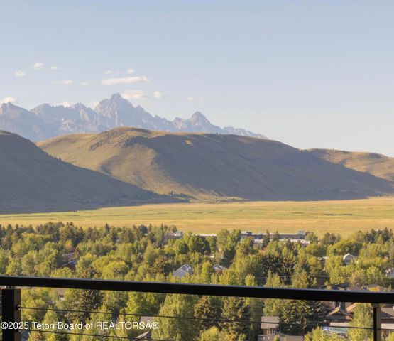 $7,750,000 | 785 Snow King Drive, Jackson, WY 83001