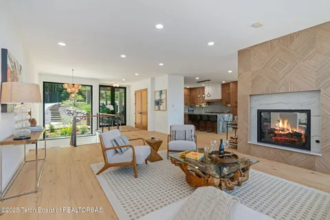 $7,750,000 | 785 Snow King Drive, Jackson, WY 83001