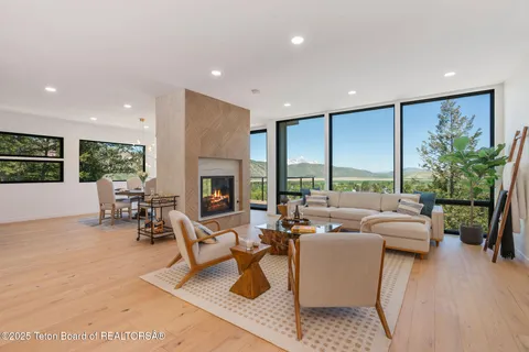 $7,750,000 | 785 Snow King Drive, Jackson, WY 83001