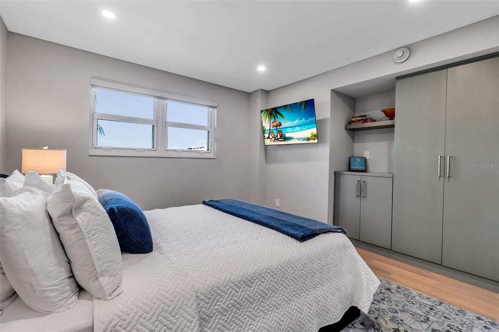 5740 Midnight Pass Road, Unit 403 Sarasota, FL 34242 - Photo 40 of 76