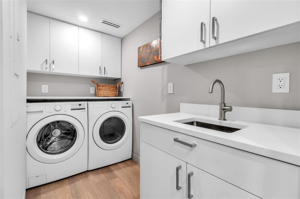 5740 Midnight Pass Road, Unit 403 Sarasota, FL 34242 - Photo 44 of 76