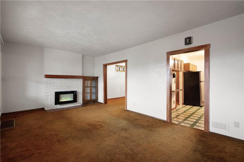 34 West Garden Road Pittsburgh, PA 15227 - Photo 5 of 34 Gallery Image 5