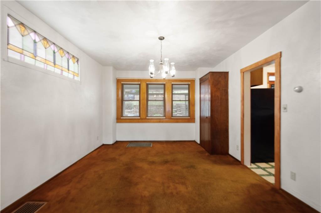 34 West Garden Road Pittsburgh, PA 15227 - Photo 8 of 34 Gallery Image 8