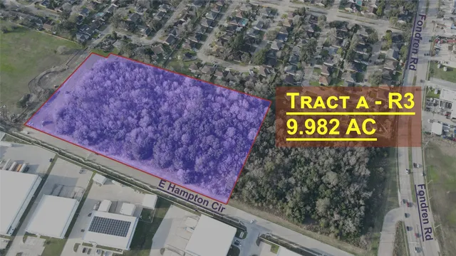 a view of a yard from a balcony