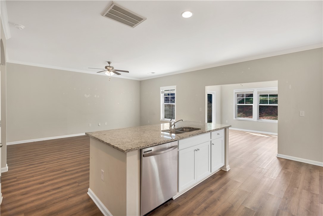 212 Carvel Trail Seneca, SC 29678 - Photo 11 of 37