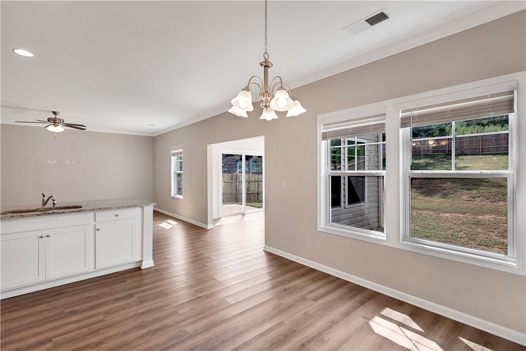 212 Carvel Trail Seneca, SC 29678 - Photo 14 of 37