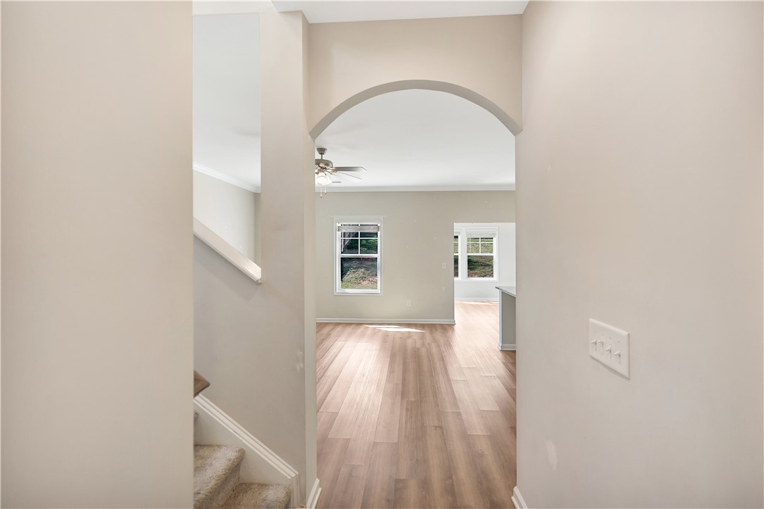 212 Carvel Trail Seneca, SC 29678 - Photo 4 of 37