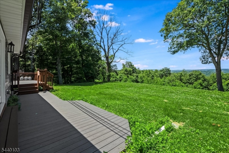 8 Sheeprock Road Kinnelon, NJ 07405 - Photo 31 of 47