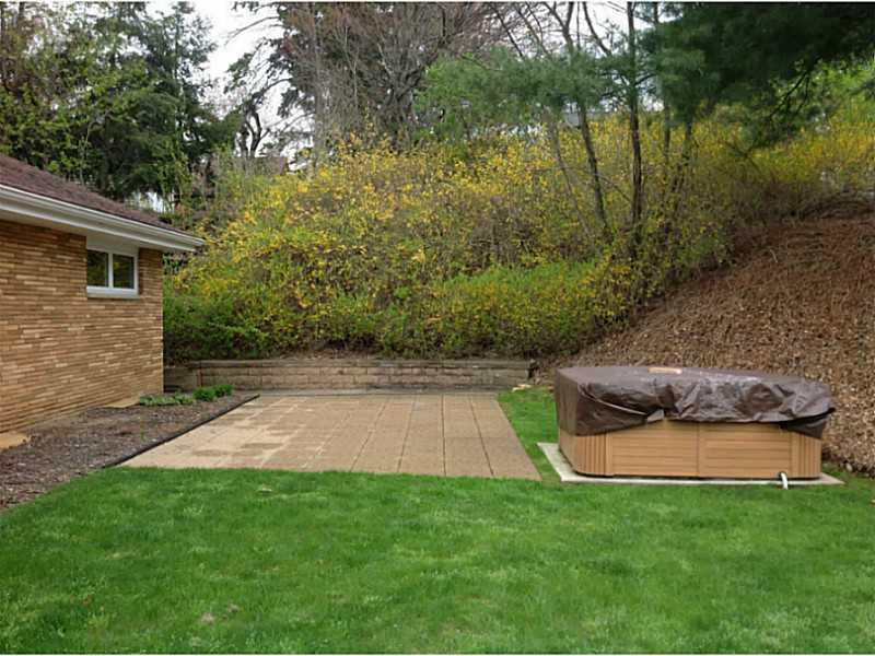 106 Tyler Road Pittsburgh, PA 15237 - Photo 17 of 21 Patio/Deck. Patio