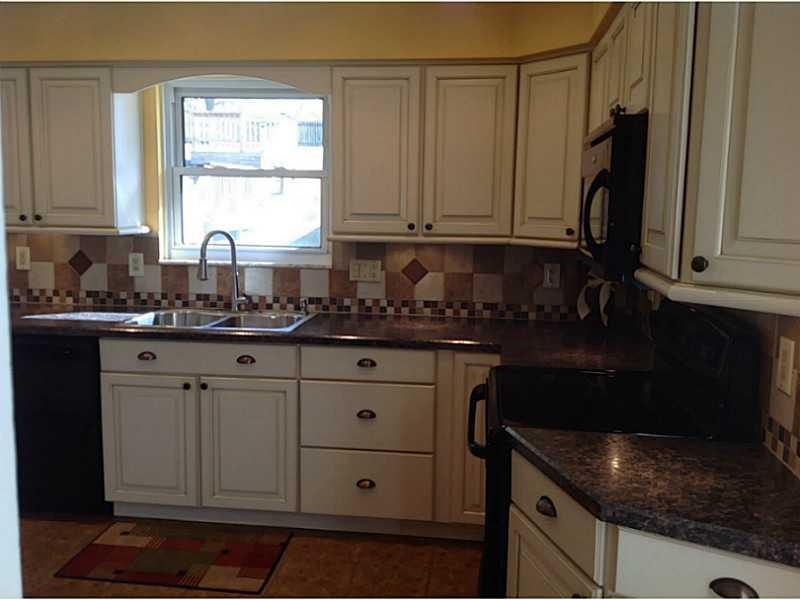106 Tyler Road Pittsburgh, PA 15237 - Photo 3 of 21 Kitchen. Plenty of storage