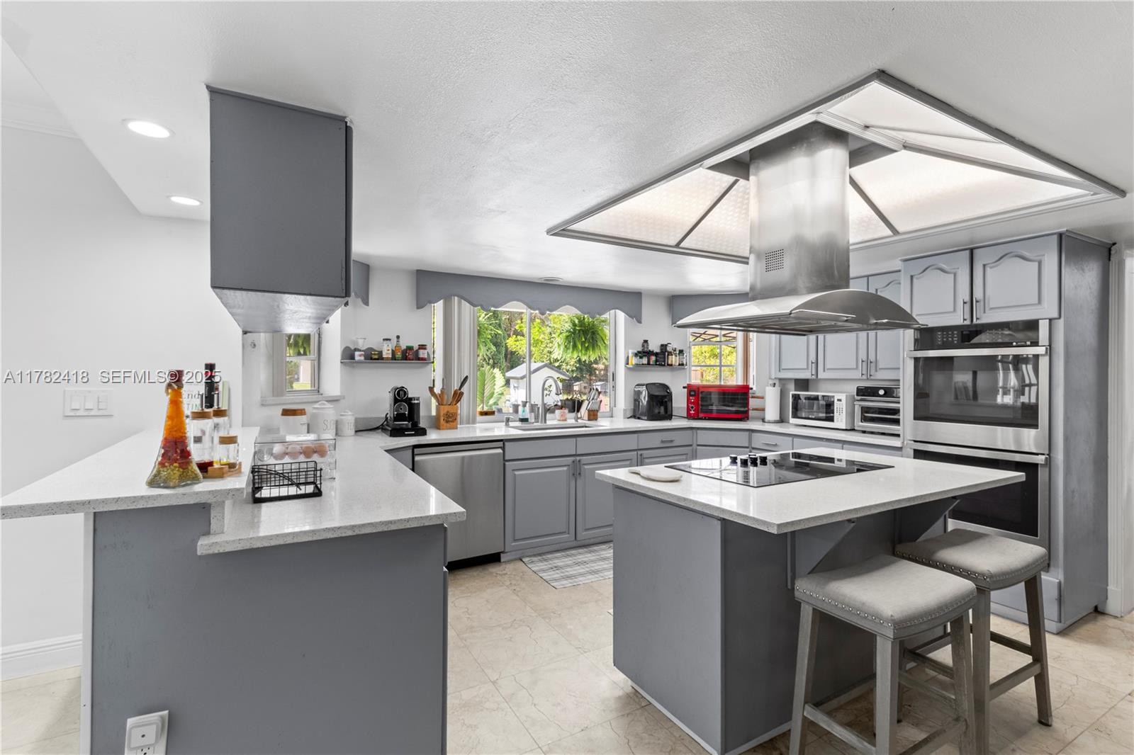 8350 Southwest 98th Street Miami, FL 33156 - Photo 13 of 67