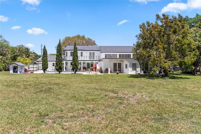 $4,500,000 | 8350 Southwest 98th Street, Miami, FL 33156