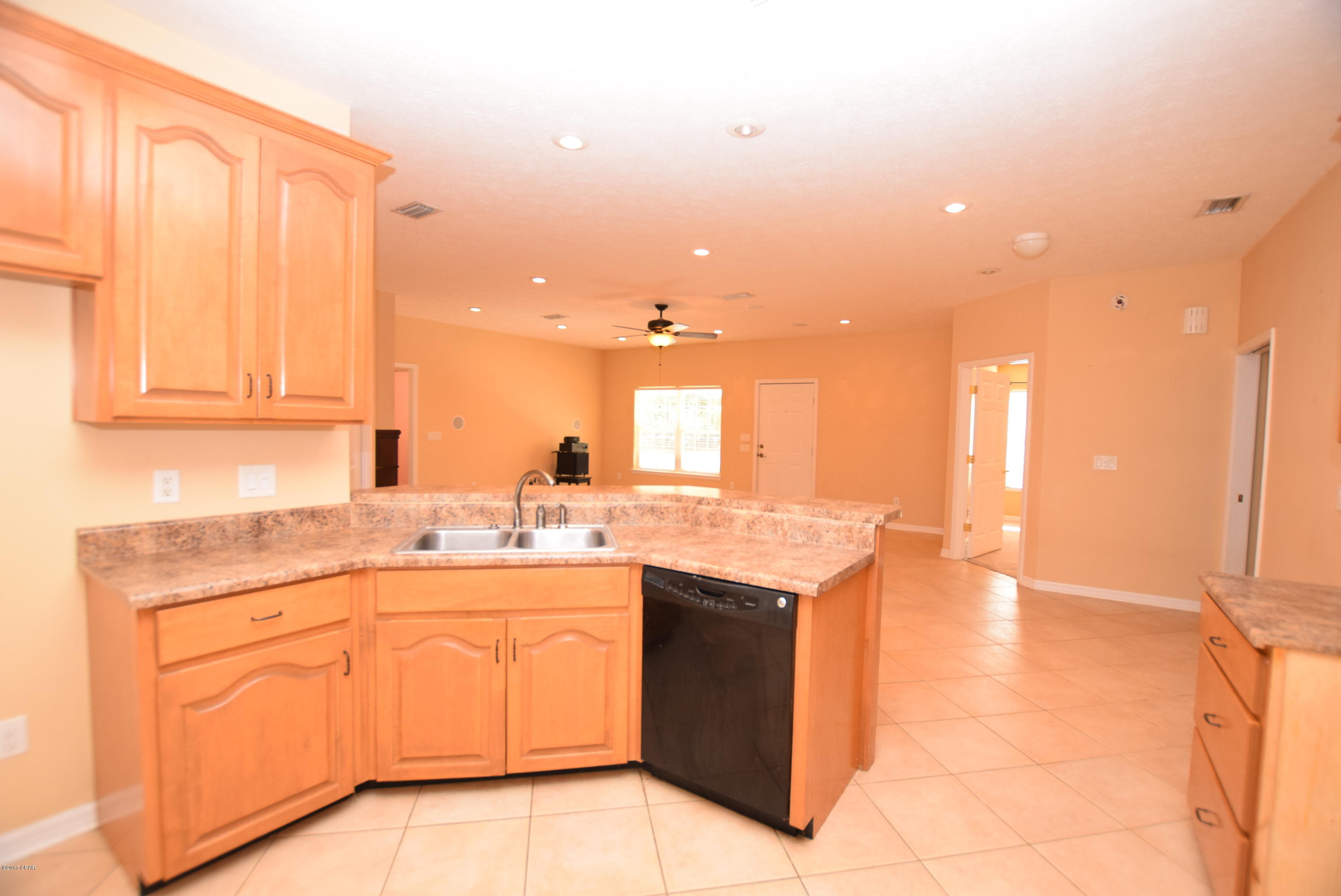 3449 Pioneer Road Vernon, FL 32462 - Photo 8 of 42 Gallery Image 8