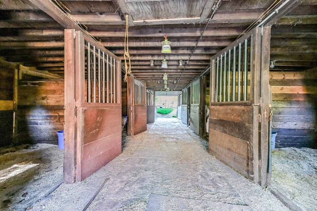 147 Shirley Street Pepperell, MA 01463 - Photo 6 of 42 a view of a porch of a house