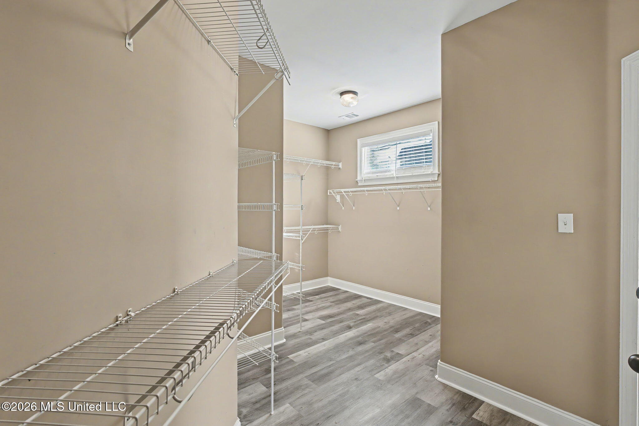 159 Lindsey Drive Hernando, MS 38632 - Photo 16 of 29 Master Closet