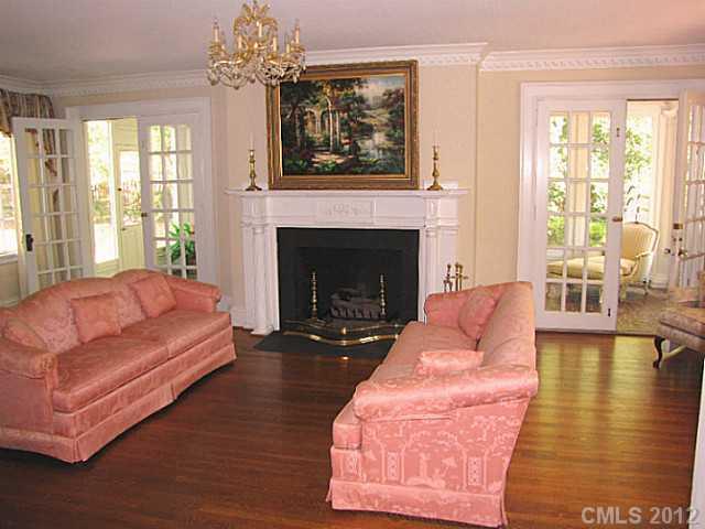 820 Edgehill Road North Charlotte, NC 28207 - Photo 14 of 16 Gallery Image 14