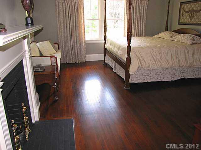 820 Edgehill Road North Charlotte, NC 28207 - Photo 15 of 16 Gallery Image 15