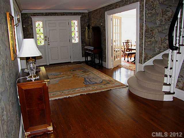 820 Edgehill Road North Charlotte, NC 28207 - Photo 4 of 16 Gallery Image 4
