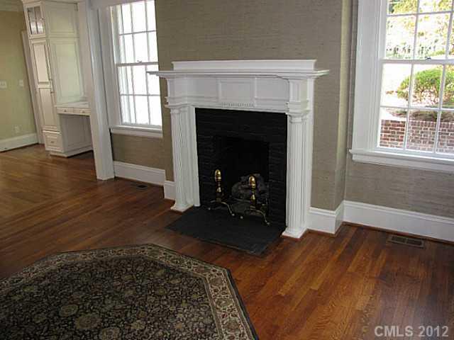 820 Edgehill Road North Charlotte, NC 28207 - Photo 5 of 16 Gallery Image 5