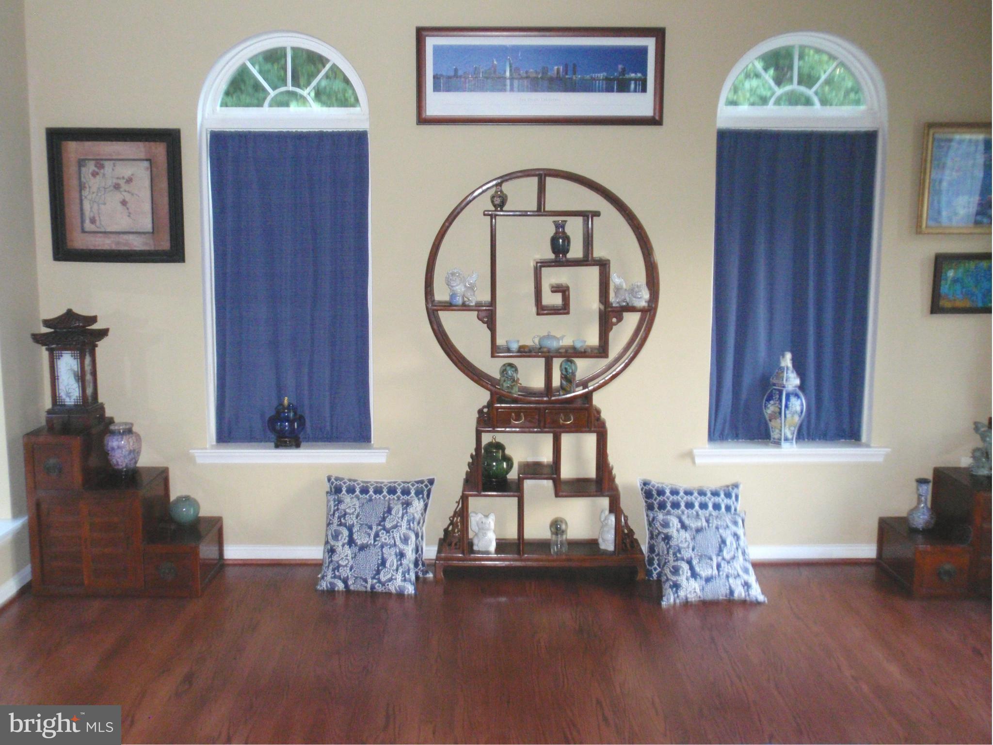 110 Notley Road Fort Washington, MD 20744 - Photo 10 of 30 Living Room