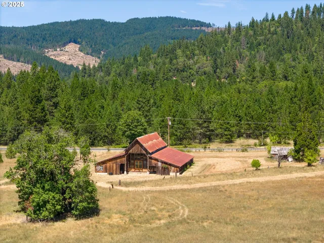 $750,000 | 5005 Caves Highway, Cave Junction, OR 97523