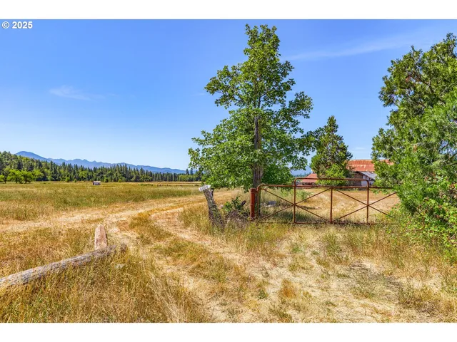 $750,000 | 5005 Caves Highway, Cave Junction, OR 97523