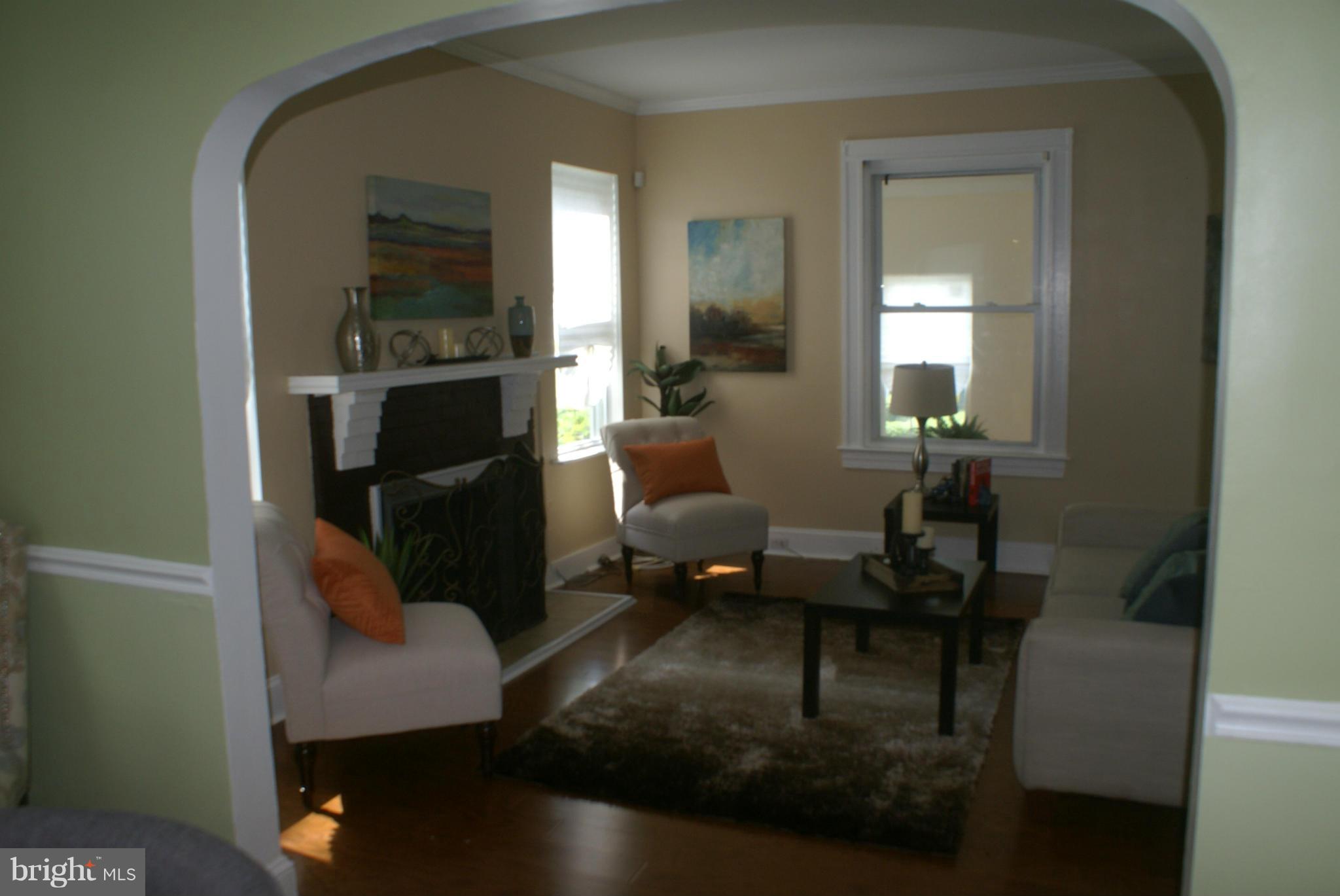 4017 Bonner Road Baltimore, MD 21216 - Photo 27 of 30 Living Room