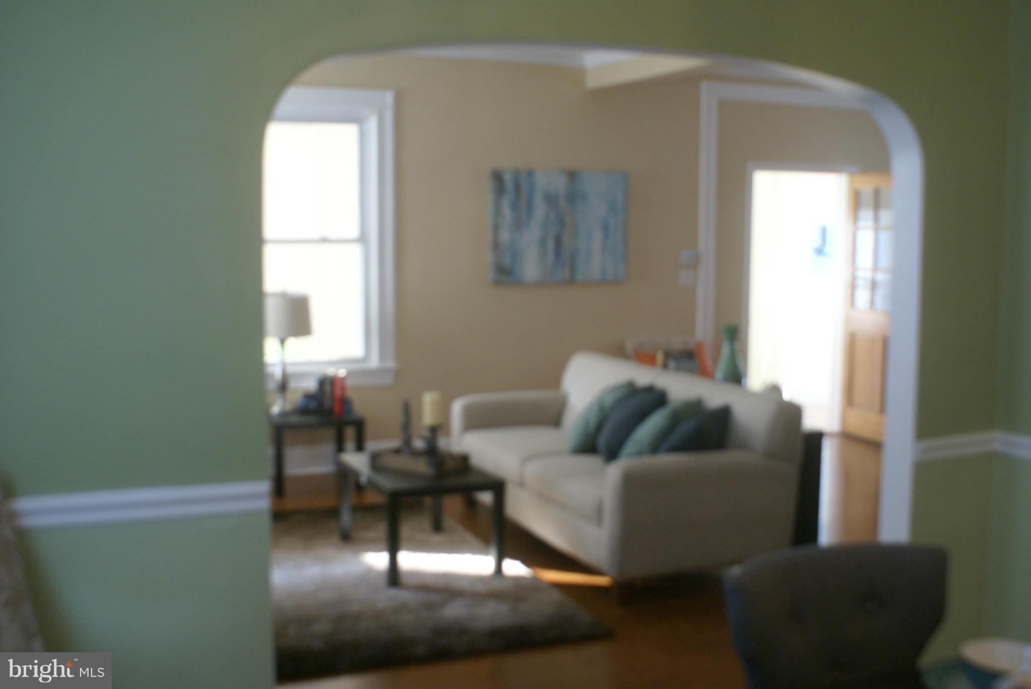 4017 Bonner Road Baltimore, MD 21216 - Photo 8 of 30 Living Room