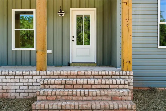 $329,900 | 2730 Liberty Chapel Road, Appomattox, VA 24522