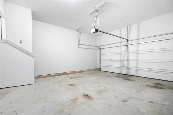$2,300 | 4646 Waxwing Street, Hoschton, GA 30548