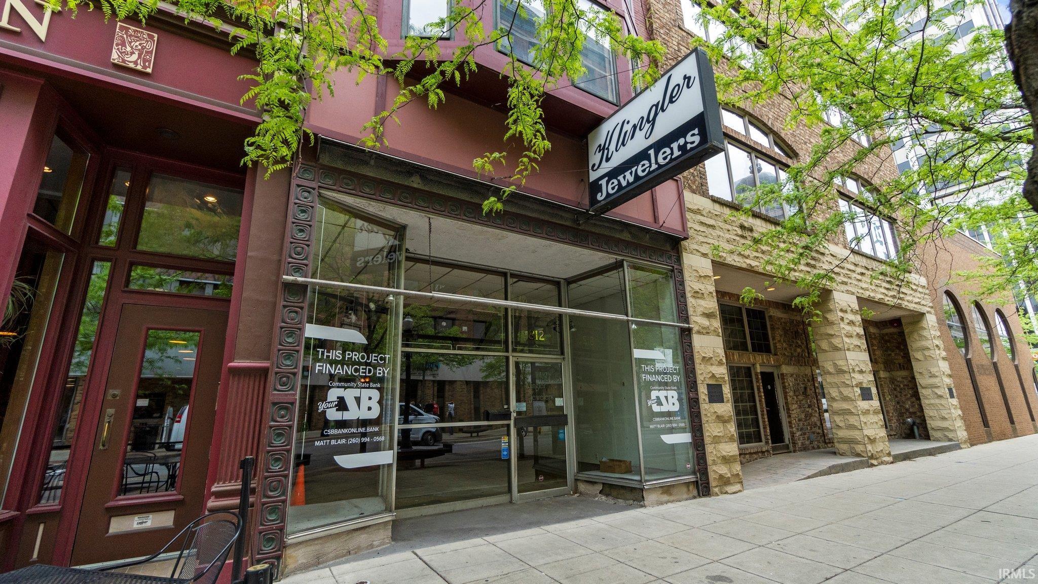 812 South Calhoun Street Fort Wayne, IN 46802 - Photo 2 of 28