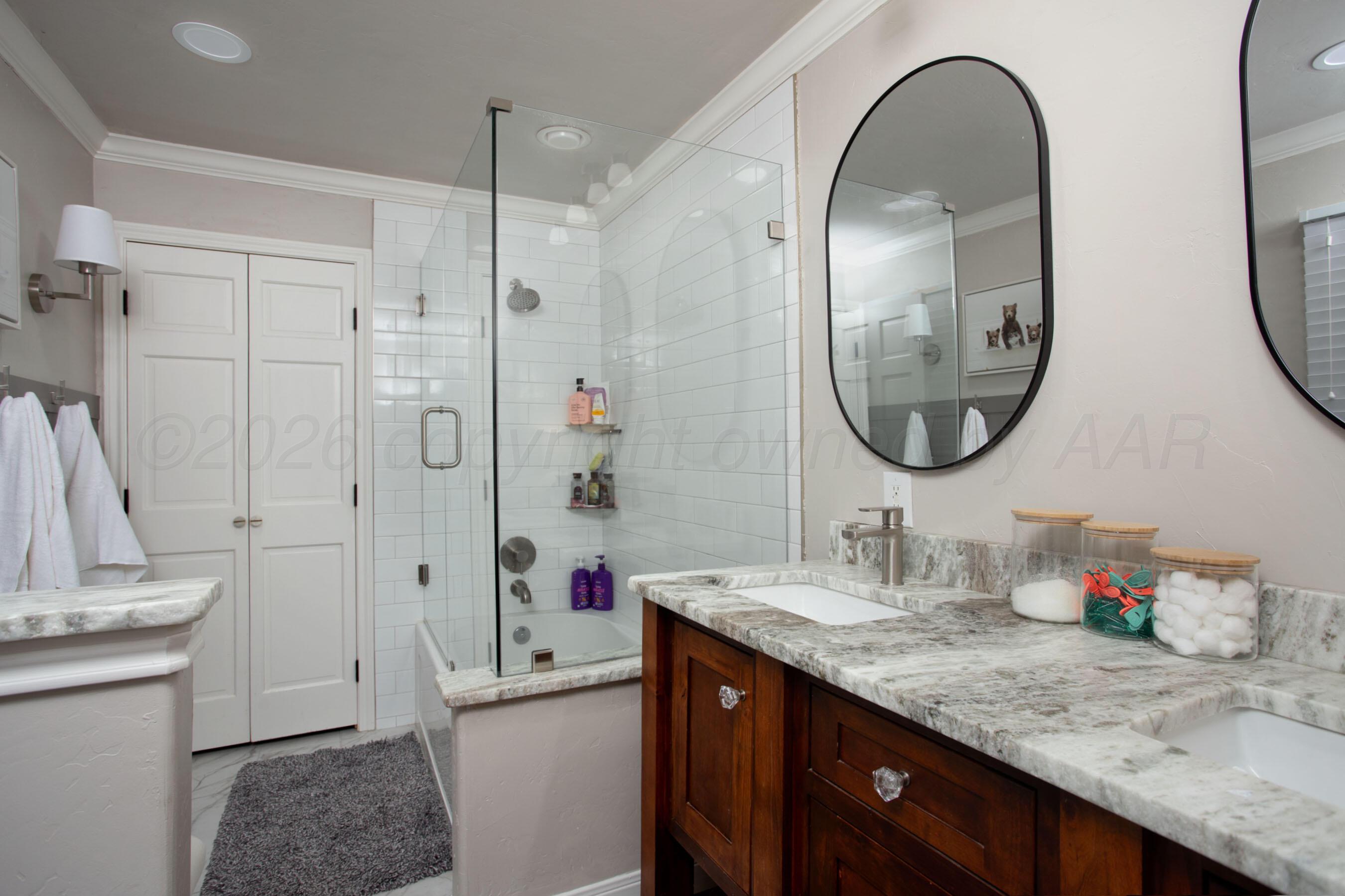 6102 Gainsborough Road Amarillo, TX 79106 - Photo 26 of 38 23