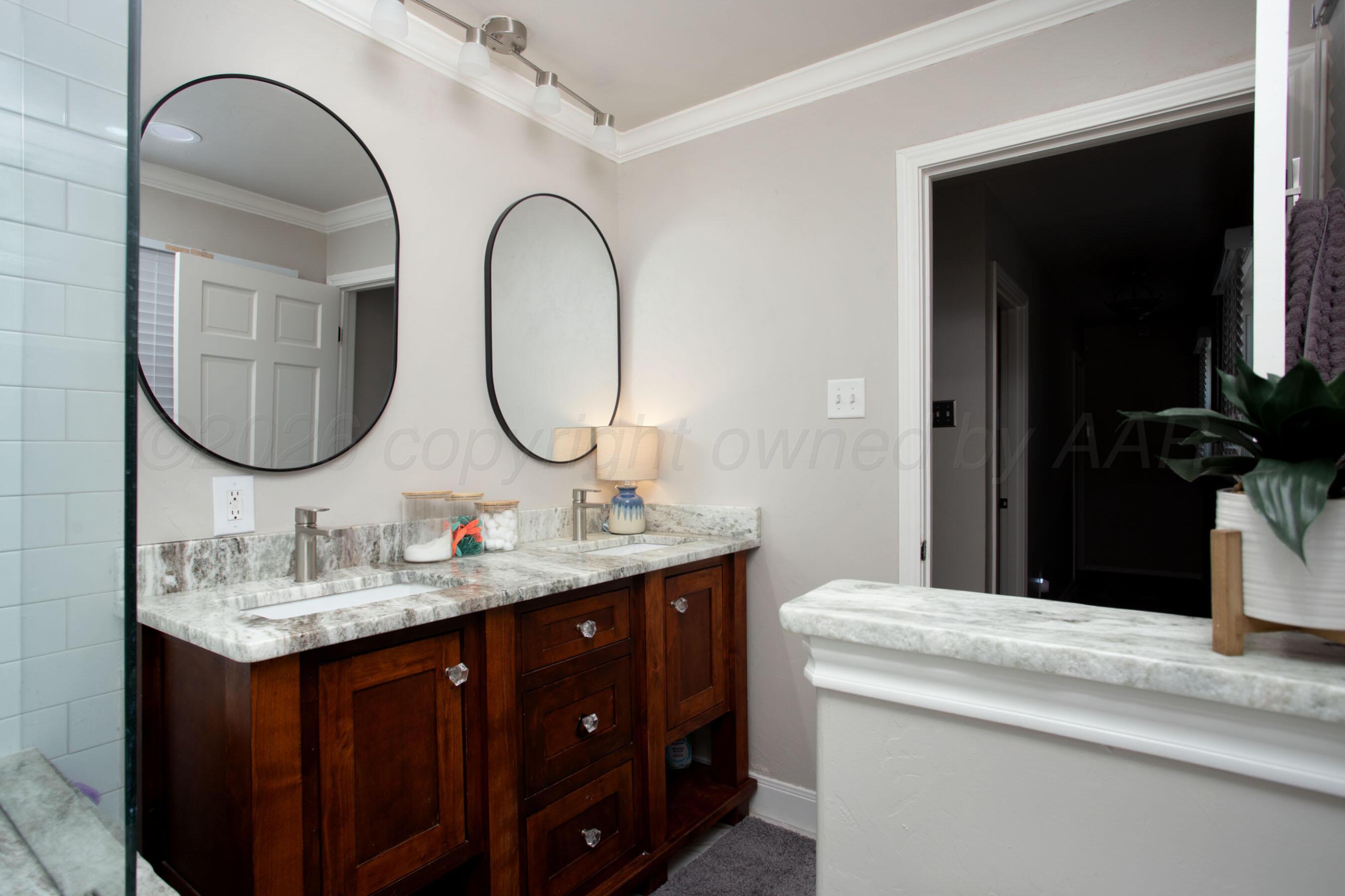 6102 Gainsborough Road Amarillo, TX 79106 - Photo 27 of 38 24