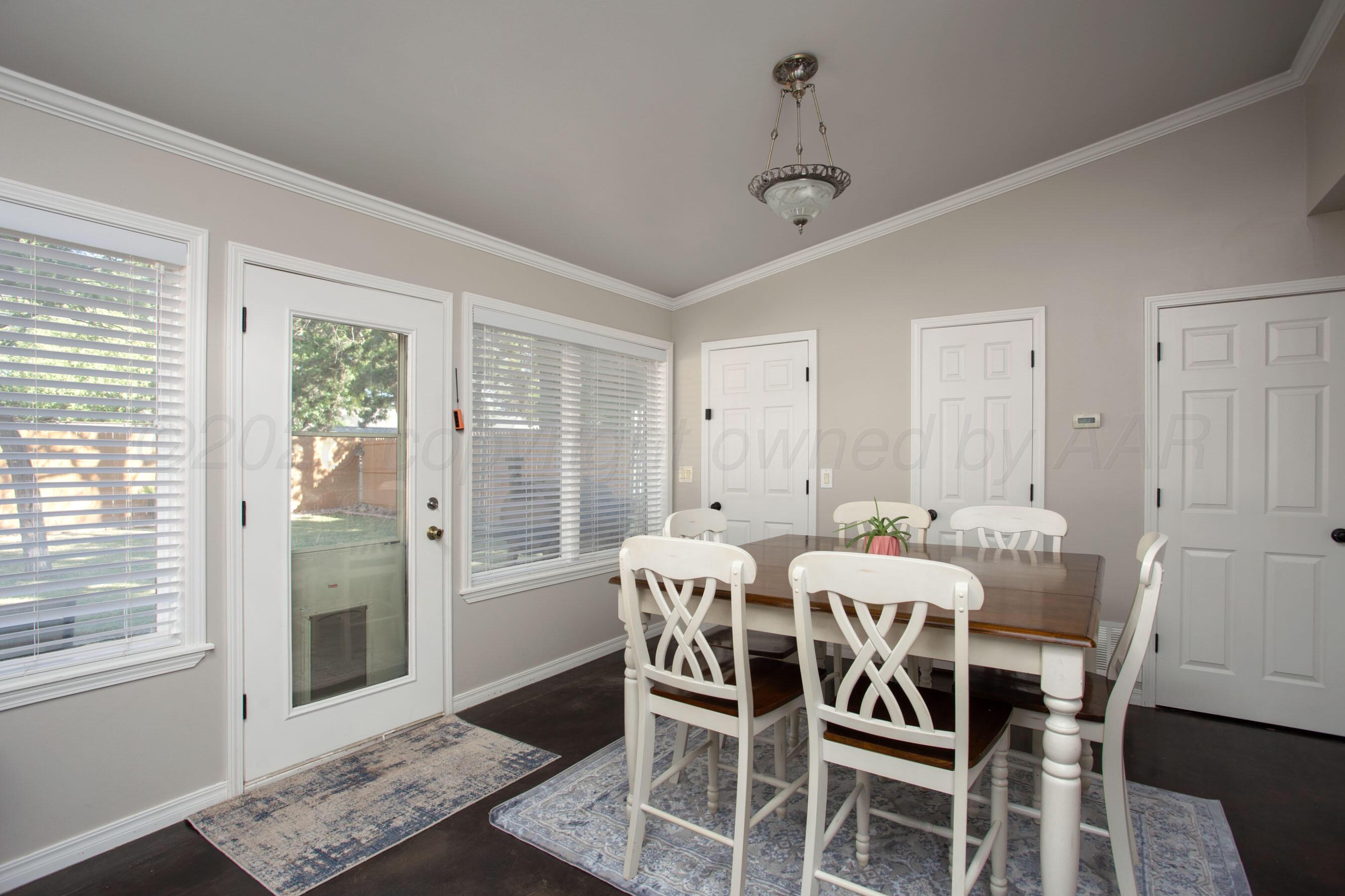 6102 Gainsborough Road Amarillo, TX 79106 - Photo 32 of 38 5