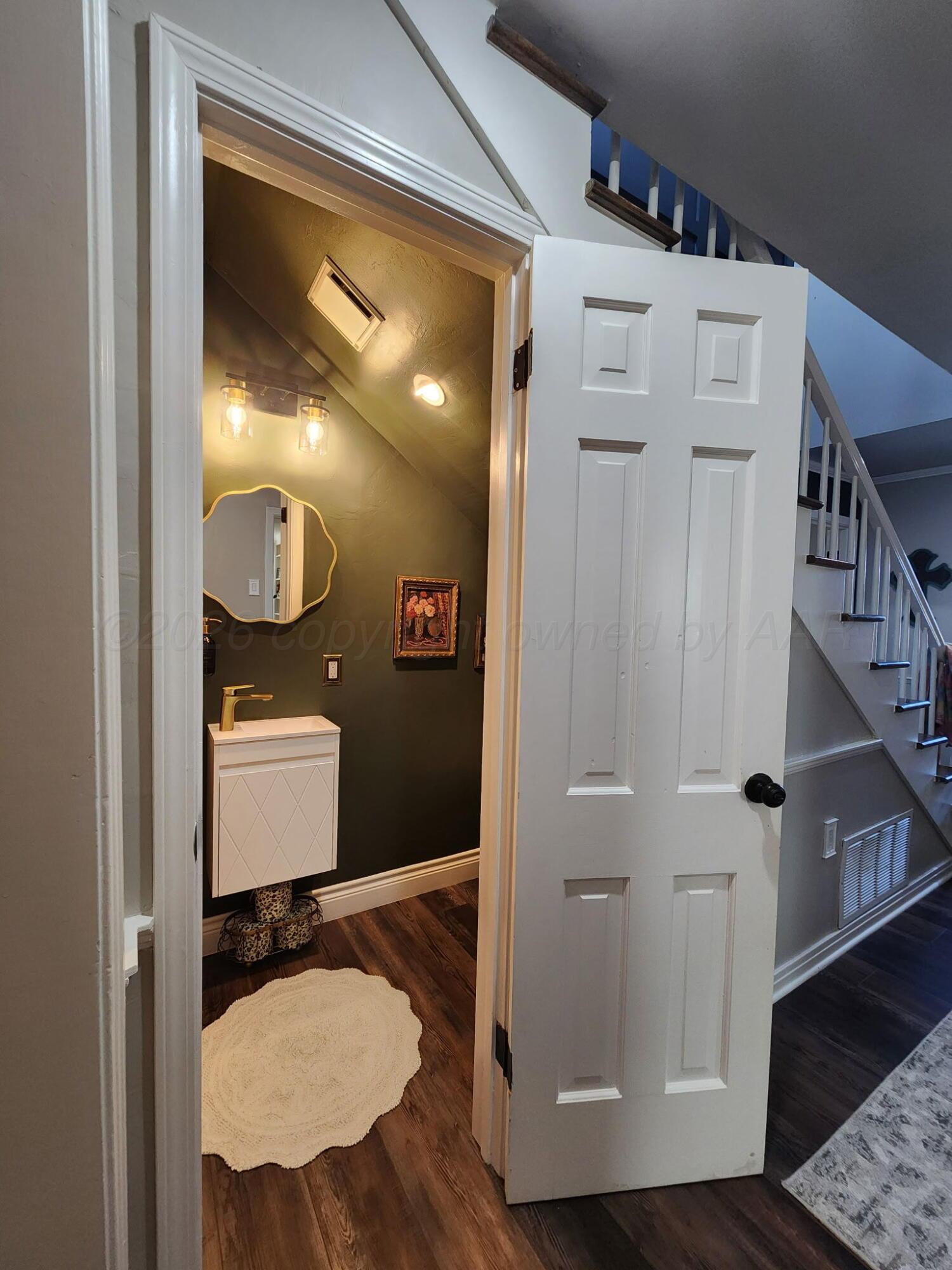 6102 Gainsborough Road Amarillo, TX 79106 - Photo 5 of 38 IMG_20260209_125935