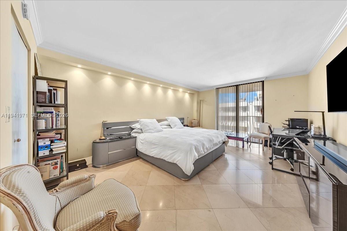 8877 Collins Avenue, Unit PH2 Surfside, FL 33154 - Photo 32 of 52