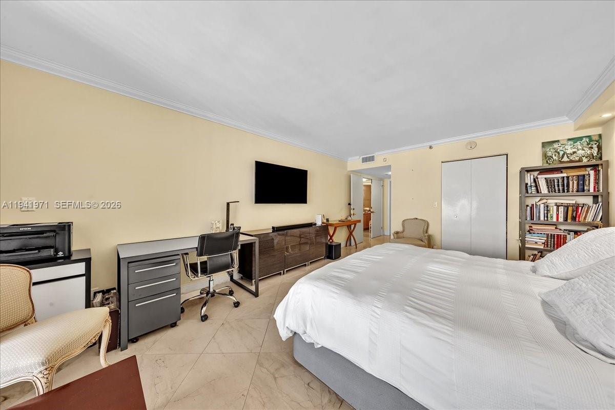 8877 Collins Avenue, Unit PH2 Surfside, FL 33154 - Photo 35 of 52