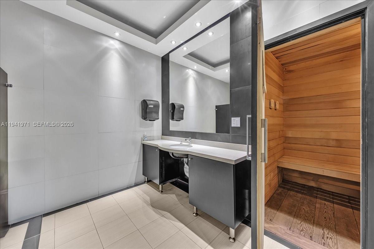 8877 Collins Avenue, Unit PH2 Surfside, FL 33154 - Photo 44 of 52