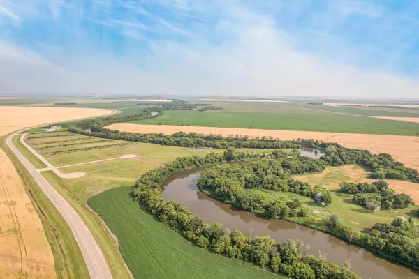 $278,600 | 7172 180th Avenue Southeast, Wahpeton, ND 58075